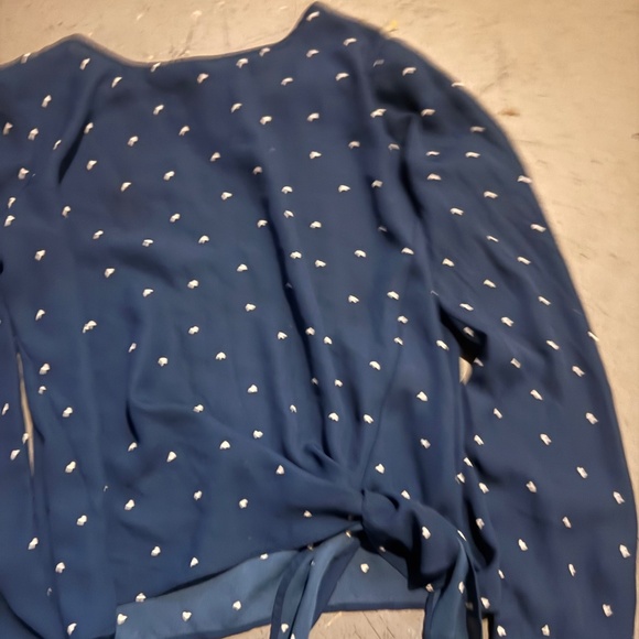 Heart print blouse tie side - Picture 3 of 4